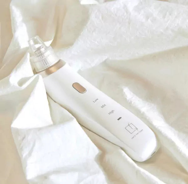 輕鬆吸走黑頭│超強吸力│黑頭毛孔護理機 |Beauty Suction