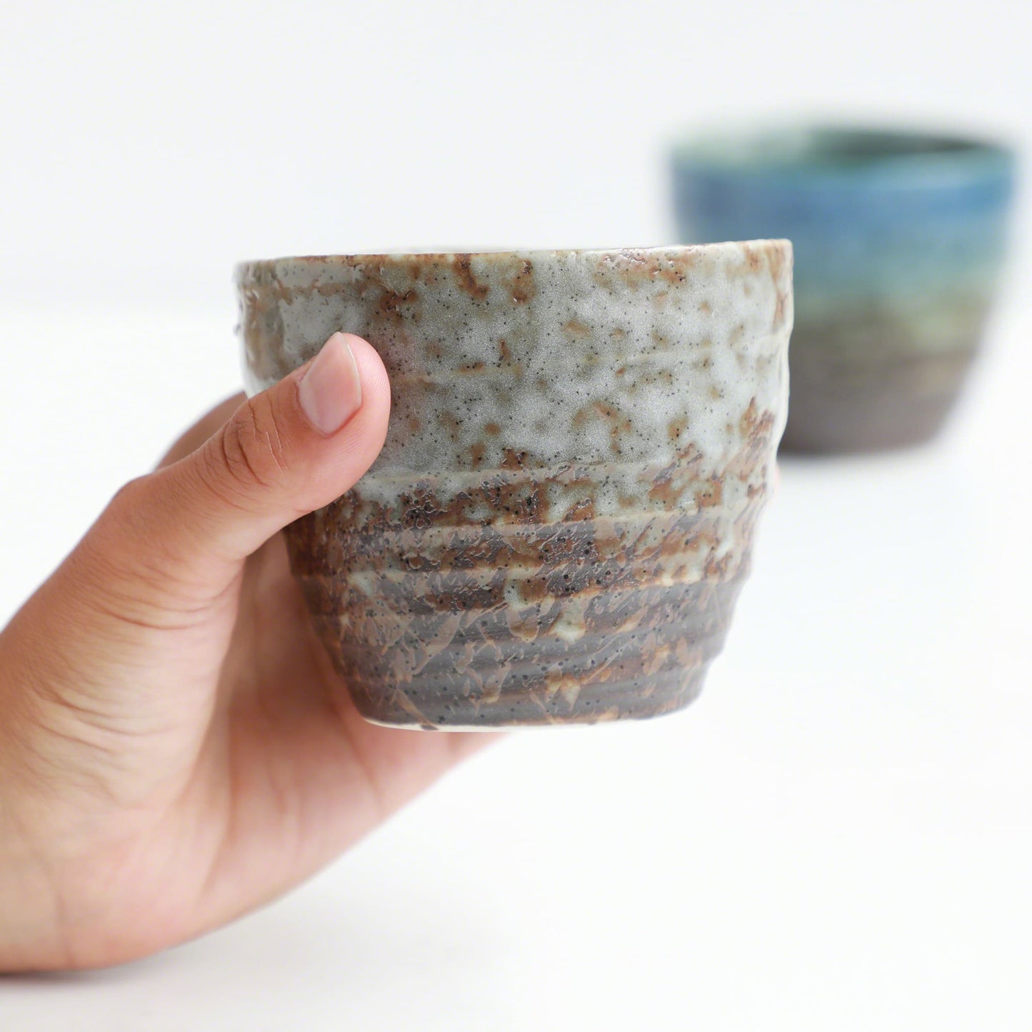 日本Asayu 【藍白色 2件裝】手繪釉面陶瓷茶杯套裝 | 日式美學 | 職人手作
