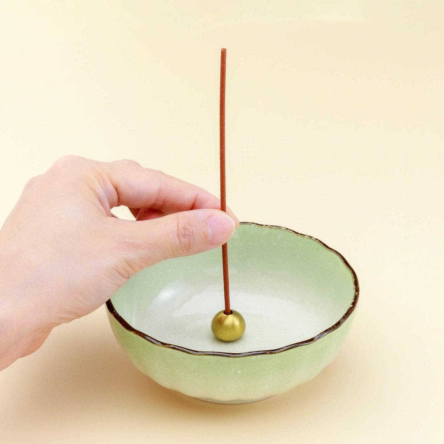 日本Asayu 兵庫縣 【粉綠色蓮花】陶瓷線香座 | 職人手工 | 禪意美學