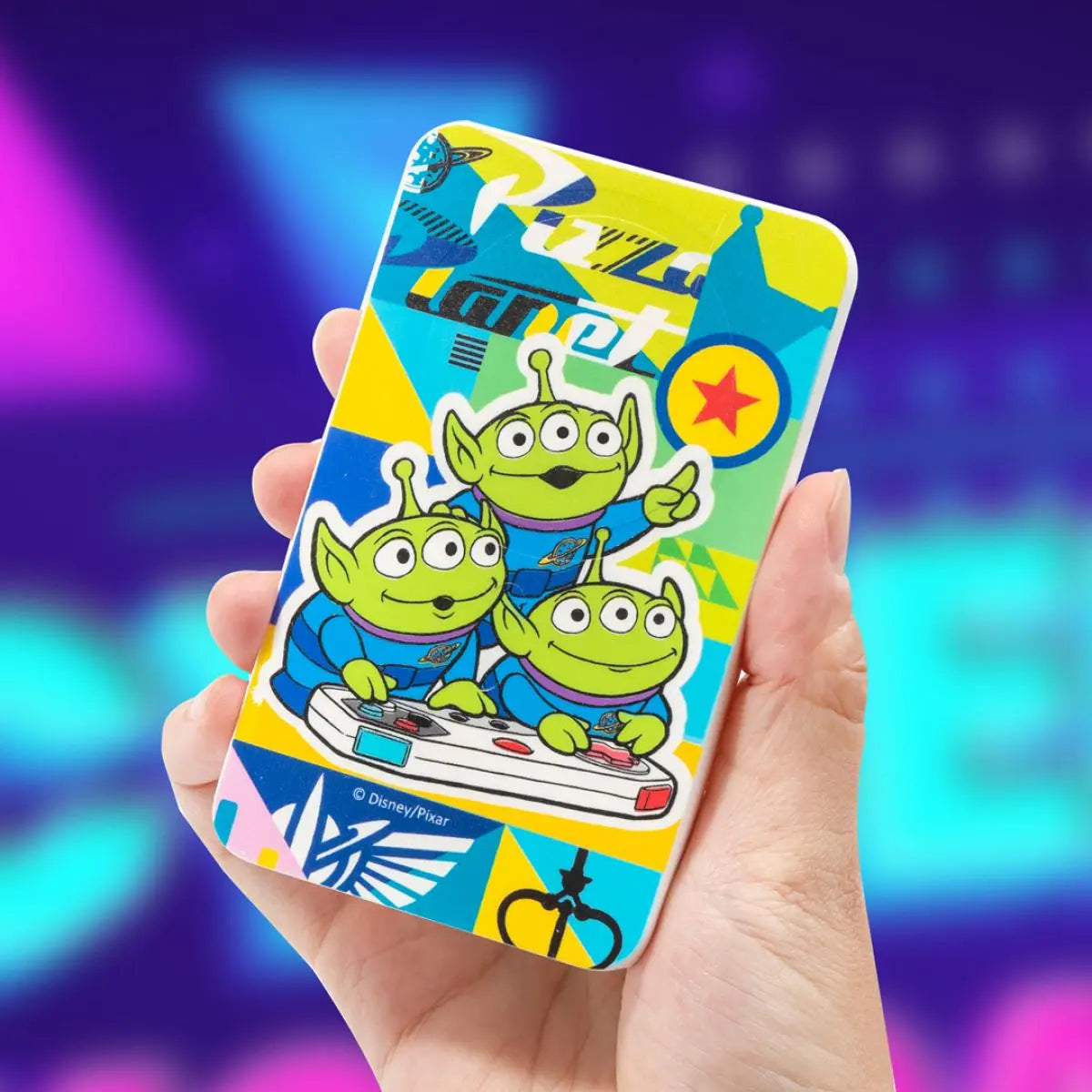 迪士尼角色輕擁你的充電世界 – 三合一磁吸無線快充行動電源 PriseMall