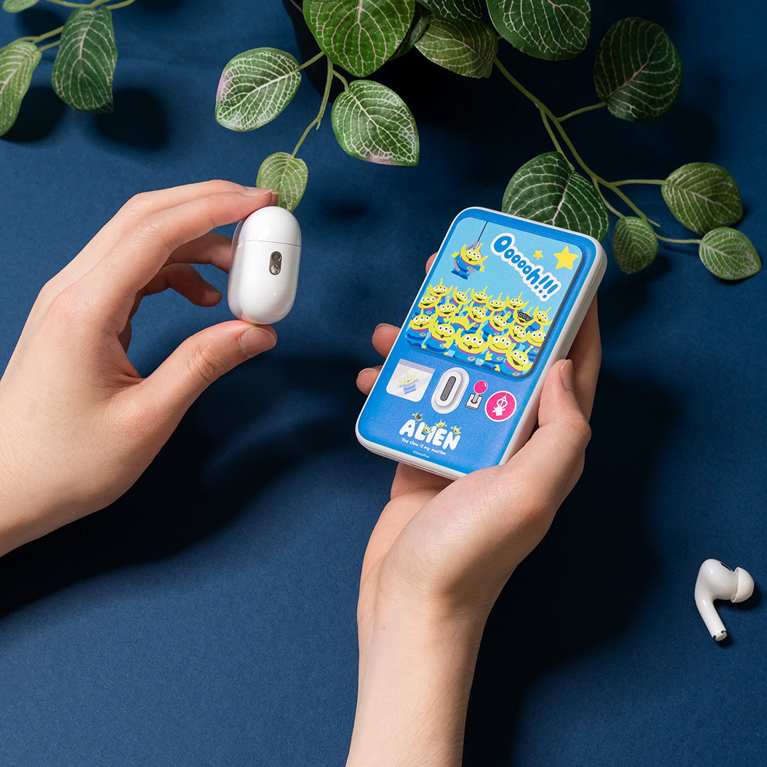 迪士尼角色輕擁你的充電世界 – 三合一磁吸無線快充行動電源