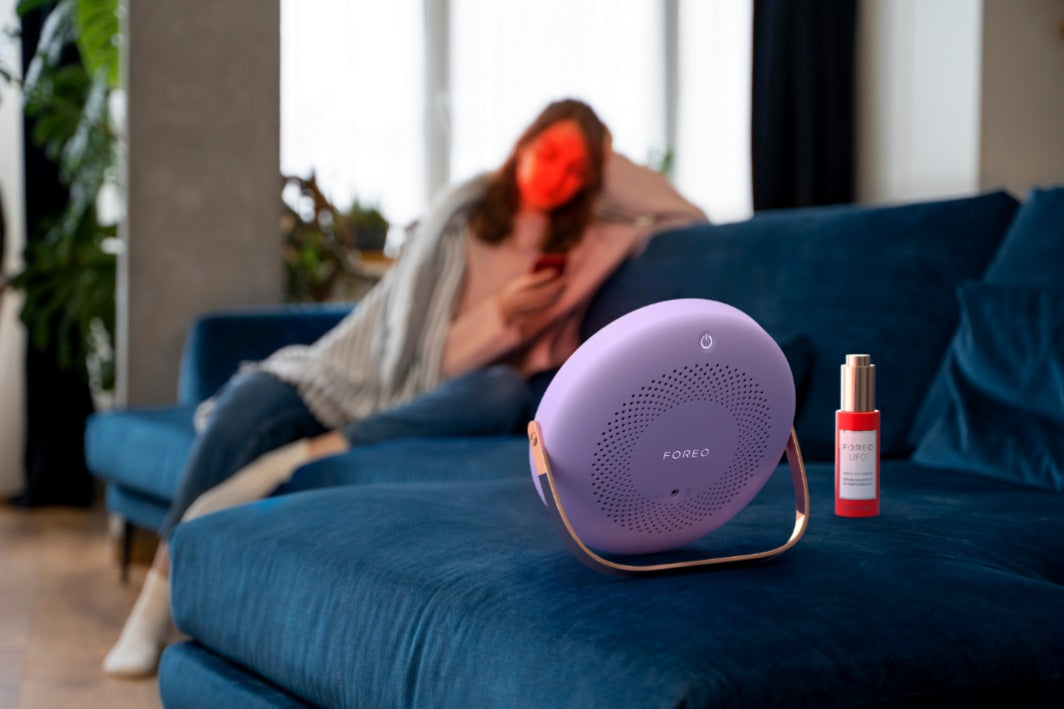 FOREO UFO™ 凝時皙顏光能儀（進階版）｜燈塔級聚能鏡片｜9種LED光療科技