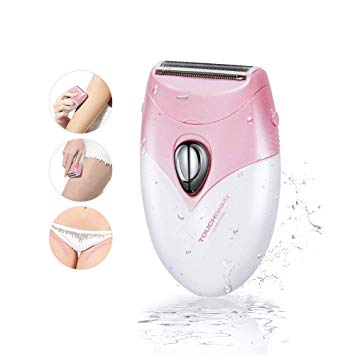 電動剃毛器｜三刀片雙刀頭貼合身體輪廓 · 低敏不鏽鋼刀片敏感肌適用 · IPX5 防水乾濕兩用 · 透明梳齒預修防拉扯 · 可拆刀頭清洗 · 橢圓形人體工學手握 · 旅行電池供電隨身適用 | Electric Shaver