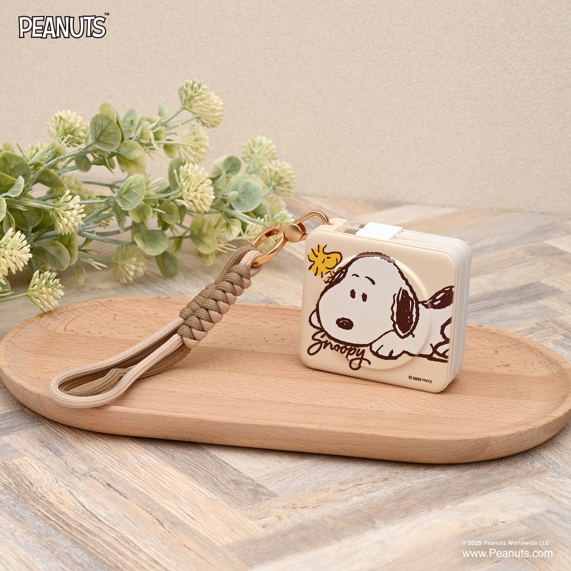 迪士尼+Snoopy愛心款的溫暖充電擁抱 – InfoThink八合一MAX行動電源