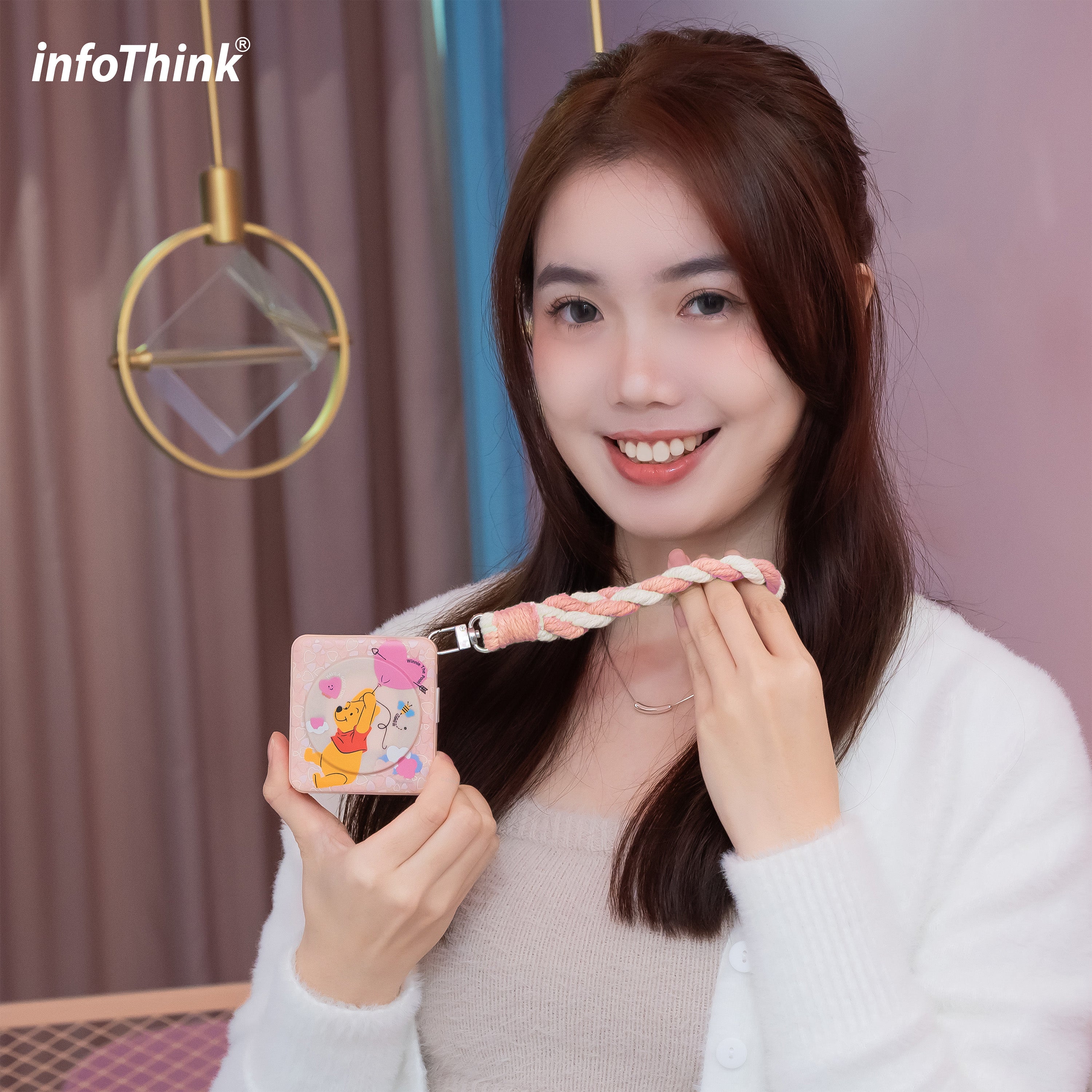 迪士尼+Snoopy愛心款的溫暖充電擁抱 – InfoThink八合一MAX行動電源