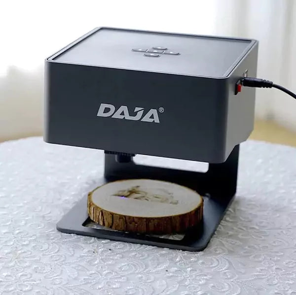 精準雕刻│小型便攜式激光雕刻機 |  DJ6