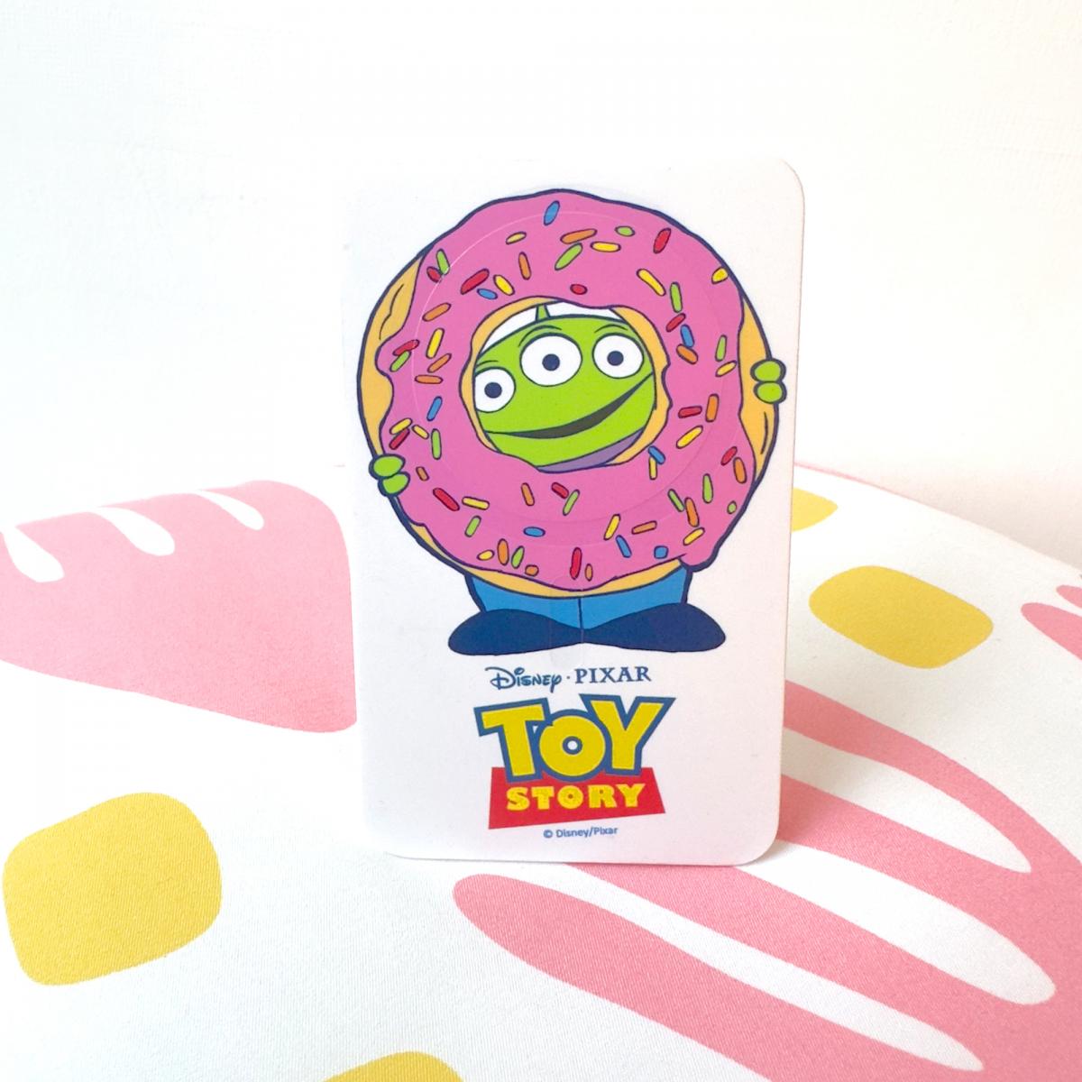 迪士尼角色輕擁你的充電世界 – 三合一磁吸無線快充行動電源