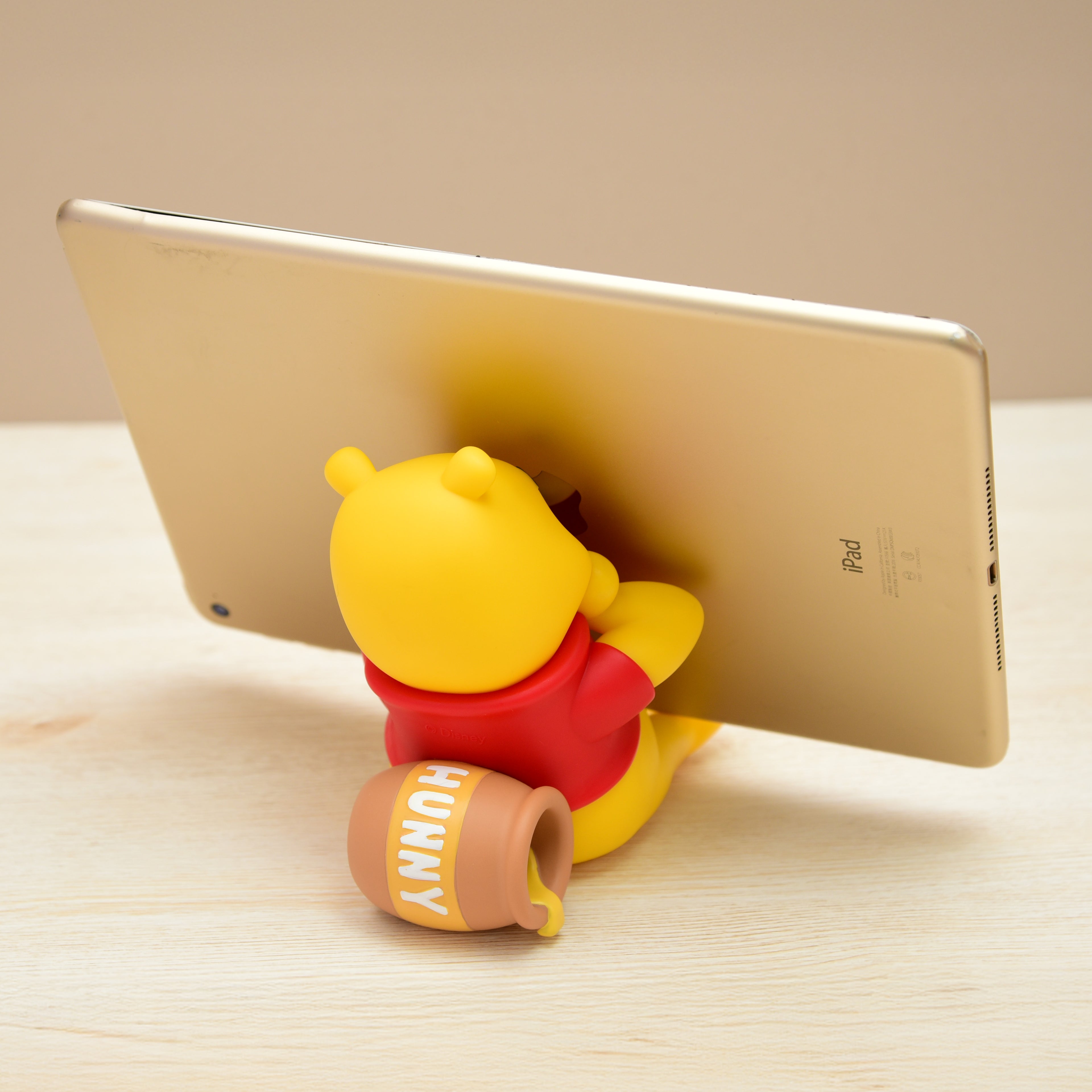 小熊維尼/史迪仔/小牡蠣的溫柔擁抱 – 迪士尼創意手機支架 讓每刻都療癒