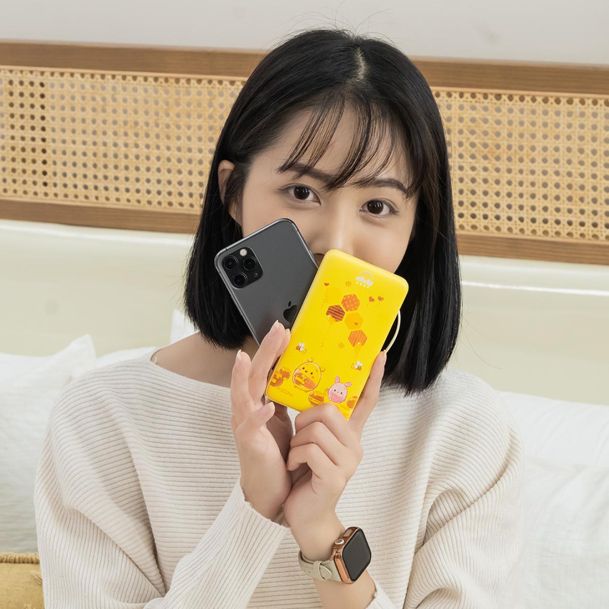 小牡蠣的溫柔擁抱 – 迪士尼自帶雙線行動電源系列