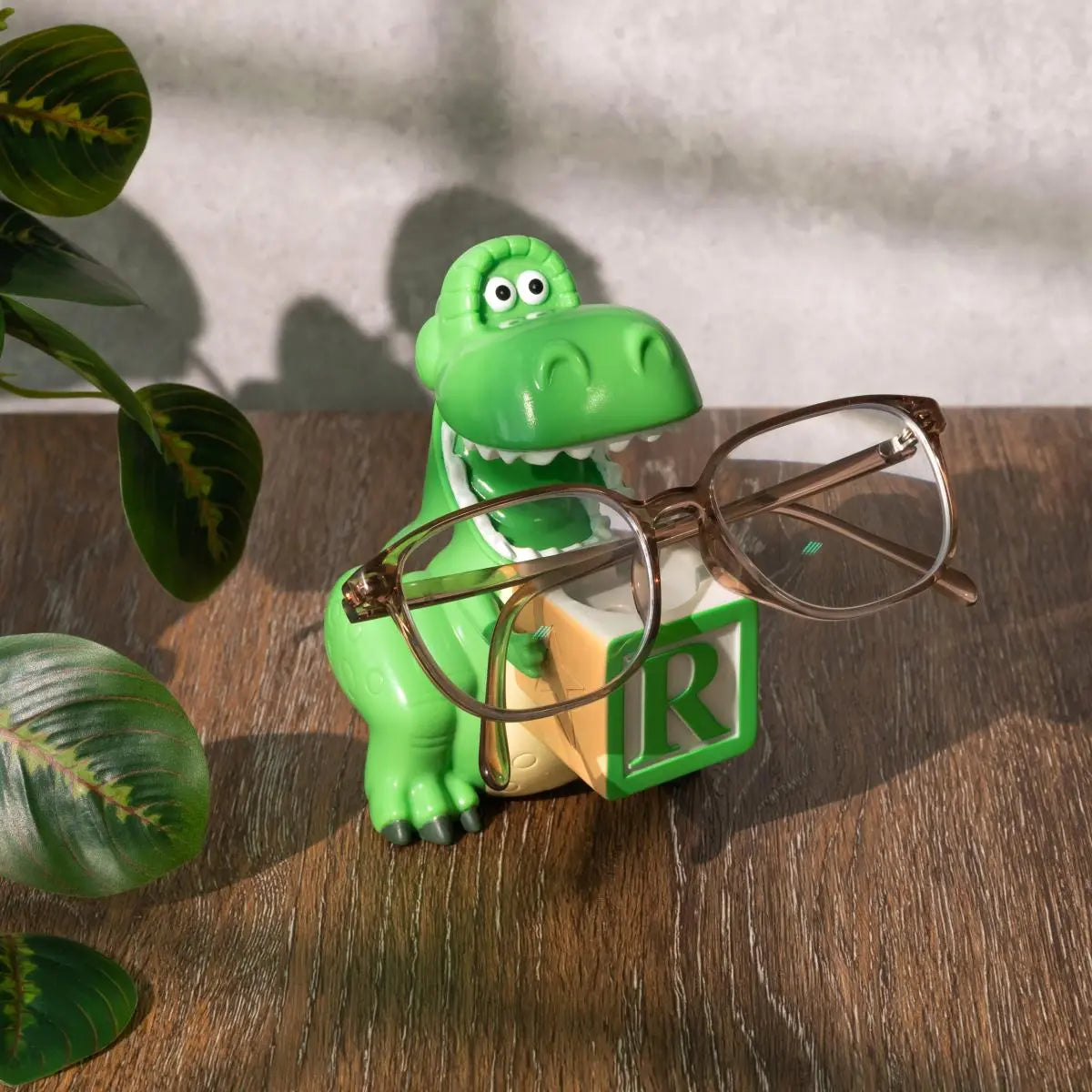 迪士尼公仔大集合！小熊維尼到史迪仔的Apple Watch充電小窩 PriseMall