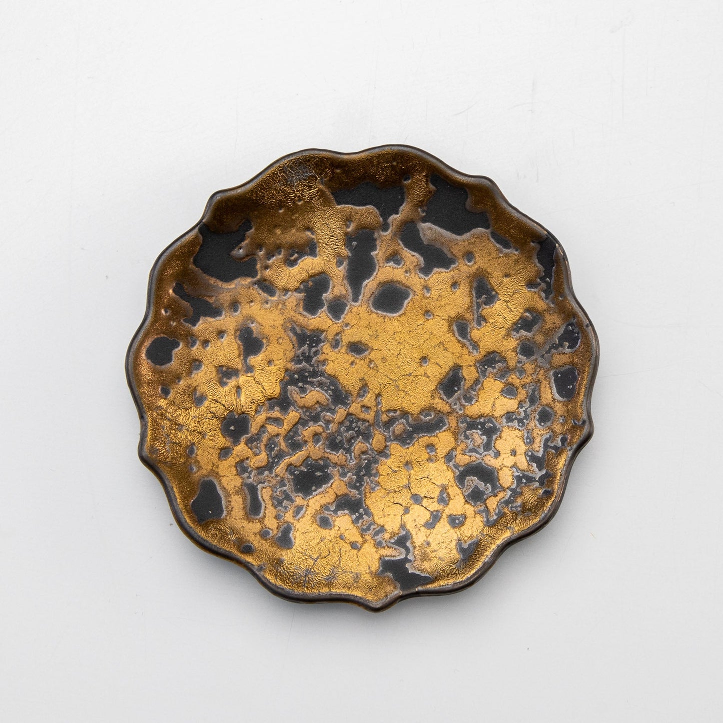日本Asayu 兵庫縣 Matte Gold Kikyo Holder - Flower Shape | 職人手工 | 禪意美學