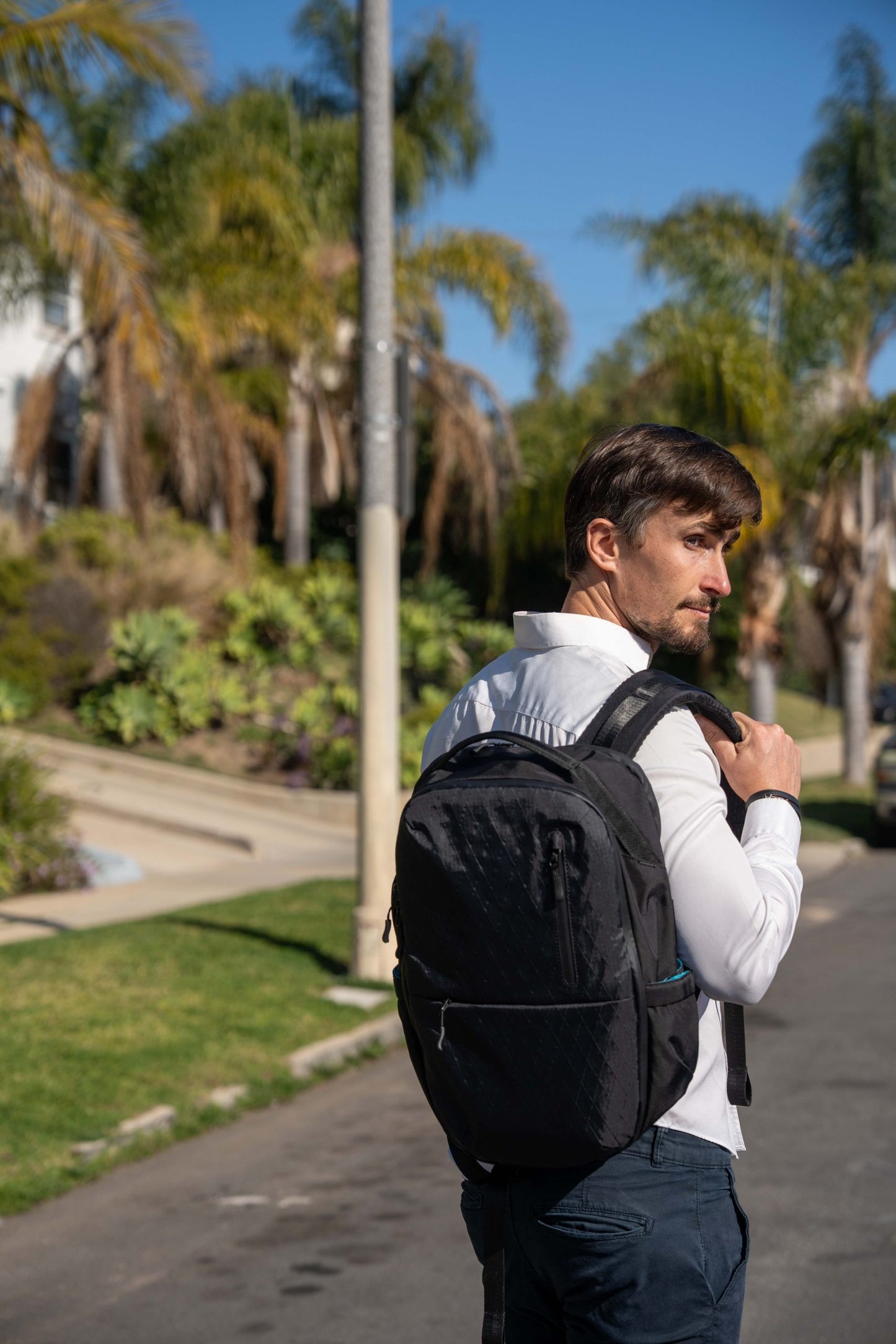 Urbano 獨家蛛網結構輕量背包Simon Squibb推薦 | 香港人品牌 | AeroSumo™ 減壓專利