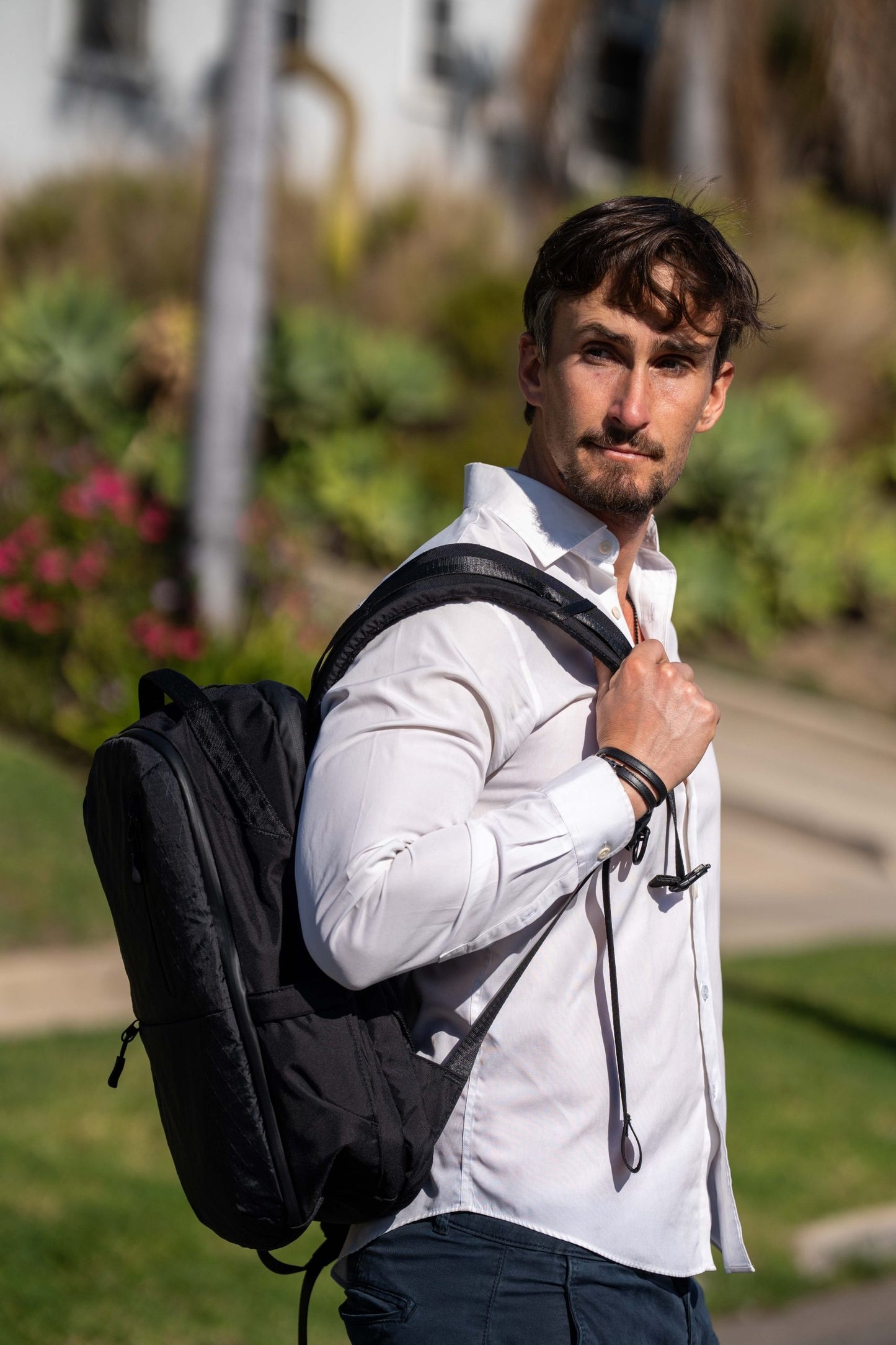 Urbano 獨家蛛網結構輕量背包Simon Squibb推薦 | 香港人品牌 | AeroSumo™ 減壓專利