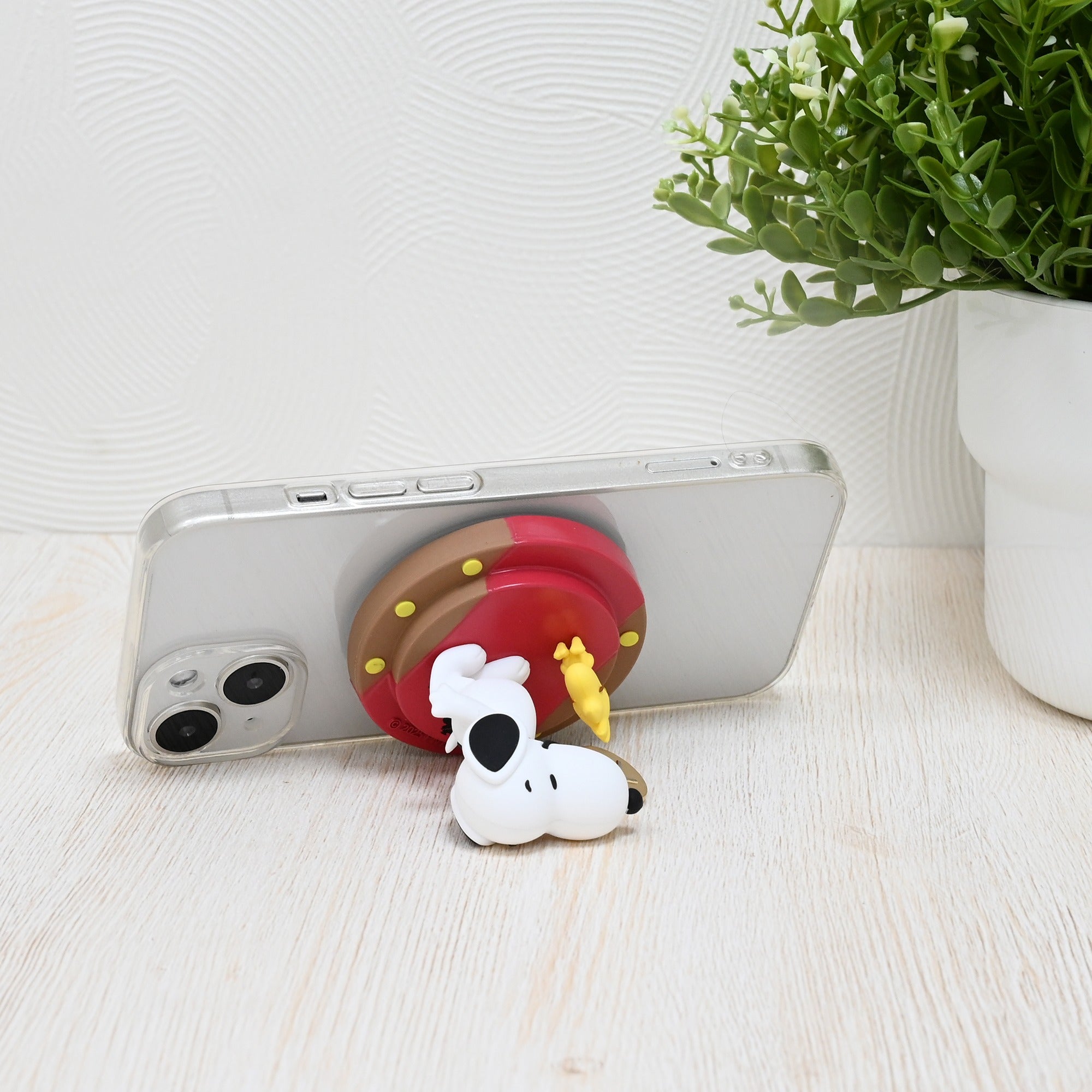 迪士尼磁吸充電盤的魔法小窩 – 超可愛無線快充系列，讓iPhone輕鬆滿電