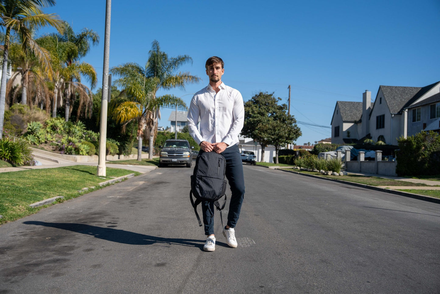 Urbano 獨家蛛網結構輕量背包Simon Squibb推薦 | 香港人品牌 | AeroSumo™ 減壓專利