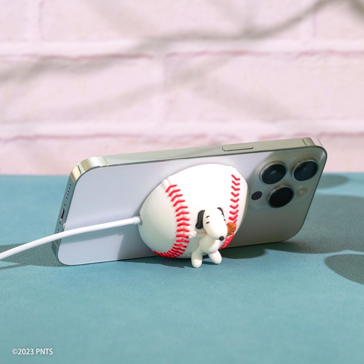 迪士尼磁吸充電盤的魔法小窩 – 超可愛無線快充系列，讓iPhone輕鬆滿電