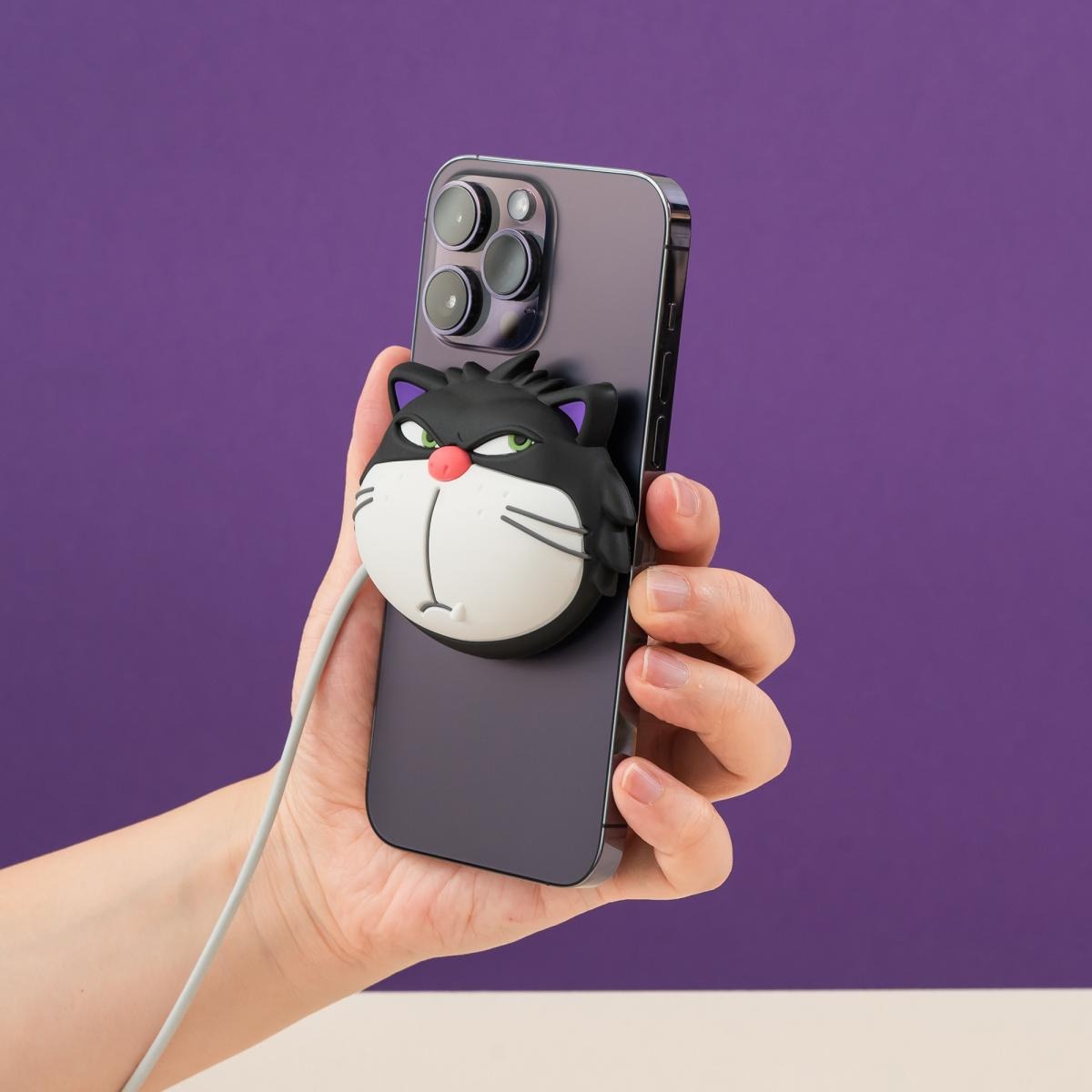 迪士尼磁吸充電盤的魔法小窩 – 超可愛無線快充系列，讓iPhone輕鬆滿電